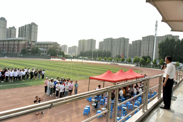 卢校长讲话