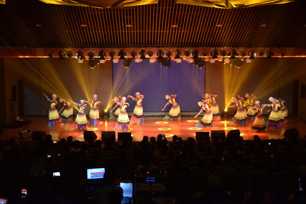 演出现场