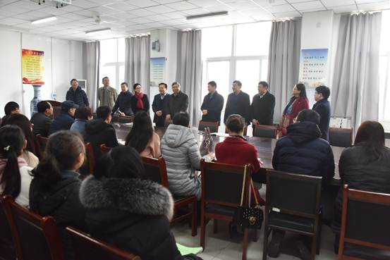 说明:E:\照片\190223校领导慰问学院\挑\化工.JPG