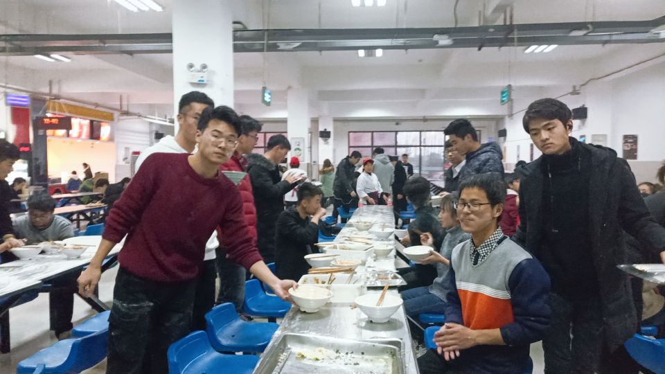 包饺子
