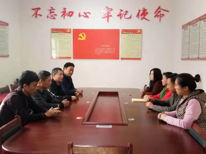 扶贫工作座谈